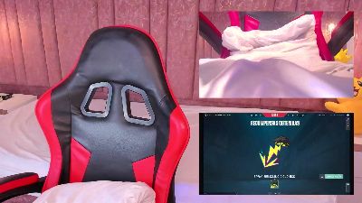 MiaVoss_ webcam model stream image