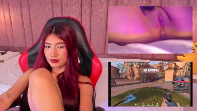 MiaVoss_ webcam model stream image