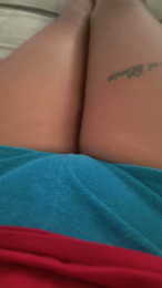 Yennyaurar webcam model stream image