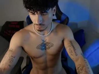 thomas_fit1 webcam model stream image