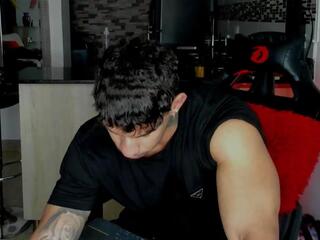 Dammian Miller webcam flirt4free model stream image