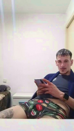 Elnene1995 webcam cam4 model stream image