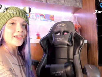 honey_pinkgreen webcam chaturbate model stream image