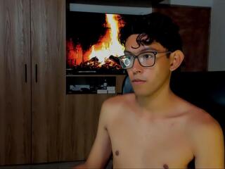 Alan Gonz webcam model stream image