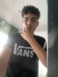 Ryan-hot webcam model stream image