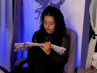 luna-dubois webcam model stream image