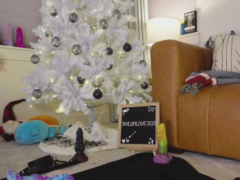 TaylorLove303 webcam model stream image