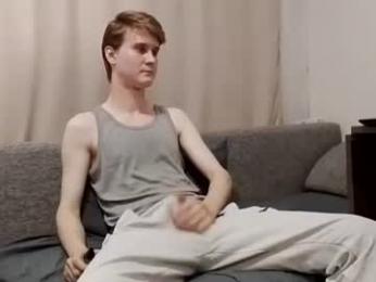 greonn webcam model stream image