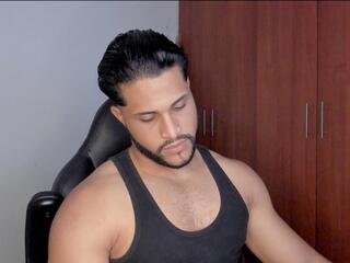 Pier Simons webcam flirt4free model stream image