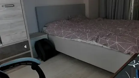 WizLoverr webcam model stream image