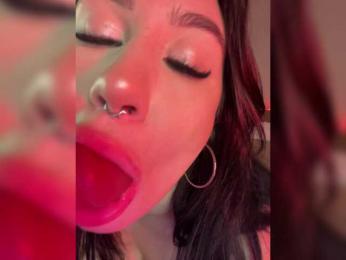 BustyLina webcam model stream image