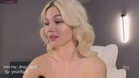 MyApril webcam model stream image