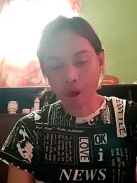 QueenSoreal webcam stripchat model stream image