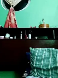 QueenSoreal webcam stripchat model stream image