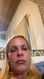 thaysschiavina2 webcam model stream image