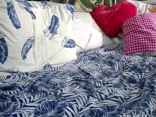 yoursex-kroshka webcam model stream image