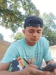 HOTRAINYGOLDEN webcam model stream image