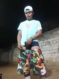 HOTRAINYGOLDEN webcam model stream image