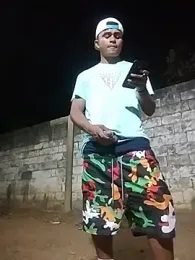 HOTRAINYGOLDEN webcam model stream image