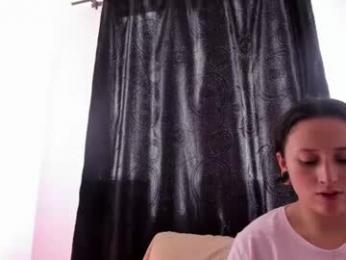 lia_queen610 webcam model stream image