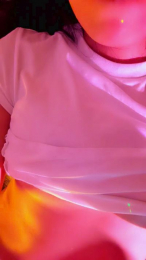 Aloneathome22 webcam model stream image