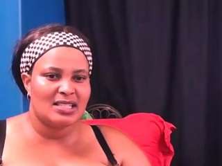 lucyivory webcam model stream image