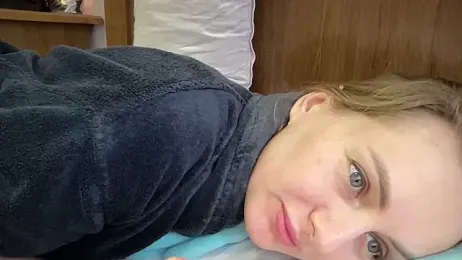 Viola_sweet webcam stripchat model stream image