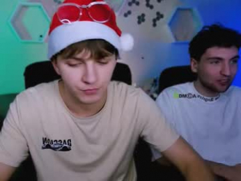 travis_wolf_ webcam model stream image