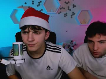 travis_wolf_ webcam model stream image