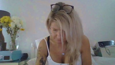 Tattedbadassx webcam model stream image
