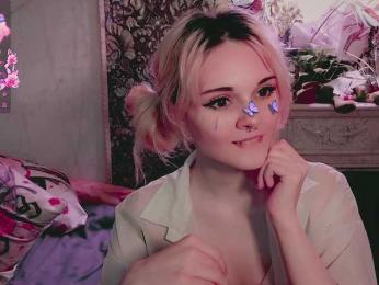 DoubleBubble webcam bongacams model stream image