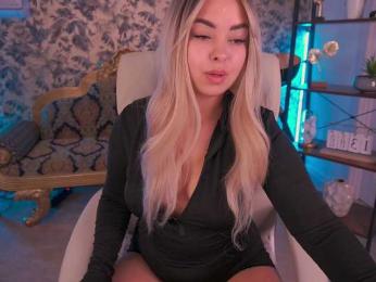 SusieWood webcam model stream image