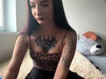 Adriana-Bellini webcam model stream image