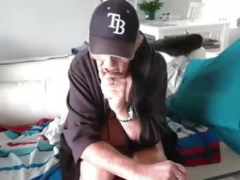 smallpenisbigtongue webcam model stream image