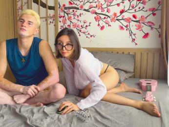 yummy-couple webcam bongacams model stream image