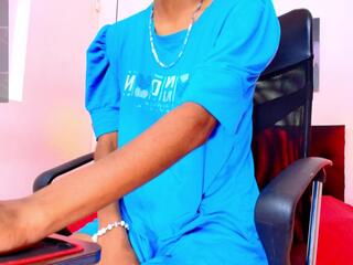 Hylari Banks webcam model stream image