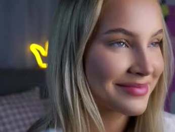 lipswithsmileonthem webcam chaturbate model stream image