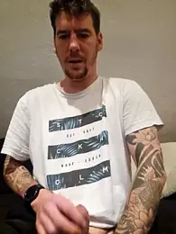 Titanhoott webcam model stream image