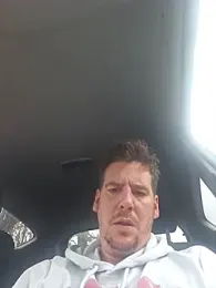 Titanhoott webcam model stream image