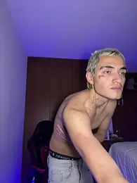 santikhalifa webcam model stream image