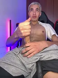 santikhalifa webcam model stream image