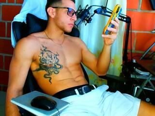 Mike Sanderss webcam flirt4free model stream image