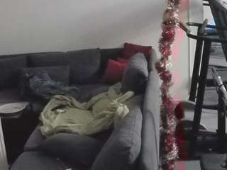 voyeurcam-julmodels-living-1 webcam model stream image