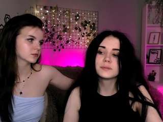 riley-sanders webcam model stream image