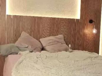 carry_onn webcam model stream image