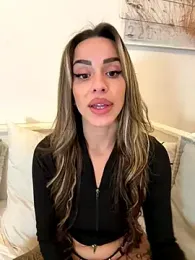 -Alisa webcam model stream image