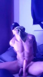 IDGAFBoi webcam model stream image