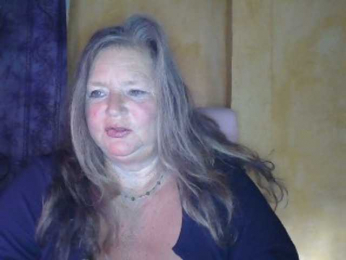 lady-vamp webcam model stream image