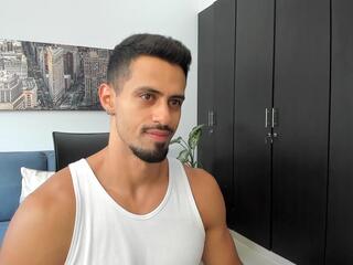 Thiago Driussi webcam model stream image