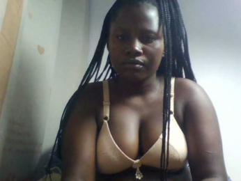 Loviepaula webcam model stream image